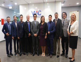 VIAC and VMC have a working session with Singapore Society of Mediation Professionals (SMP) and ResoX